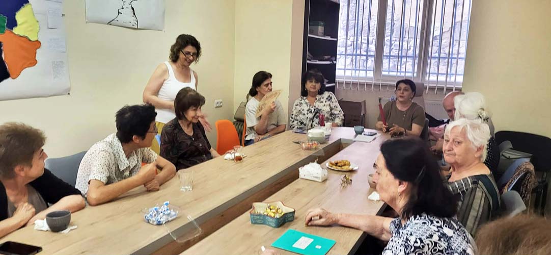 242_4